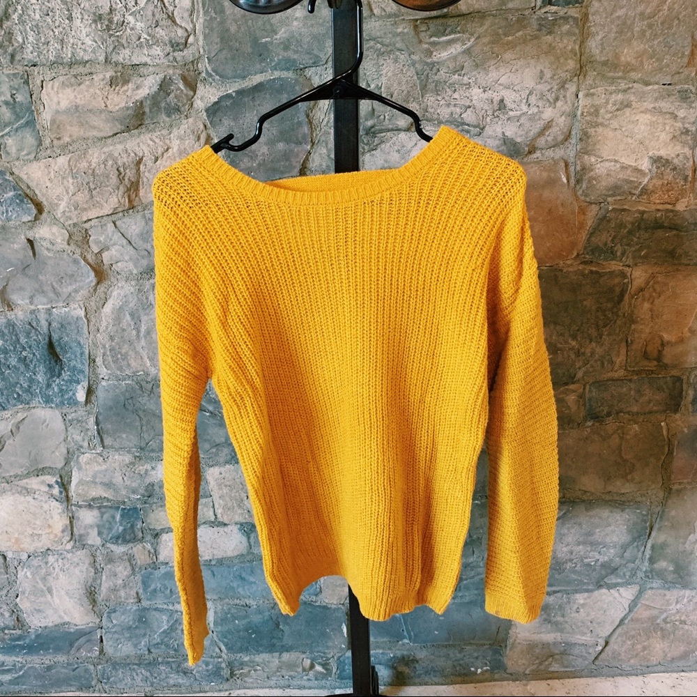 YELLOW TOP